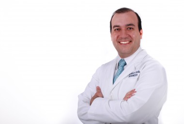 Dr Roberto Carrillo